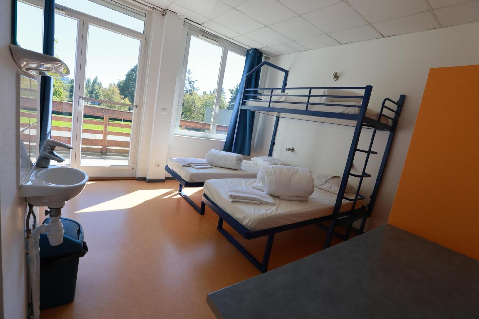 Auberge De Jeunesse De Мюлуз Екстериор снимка